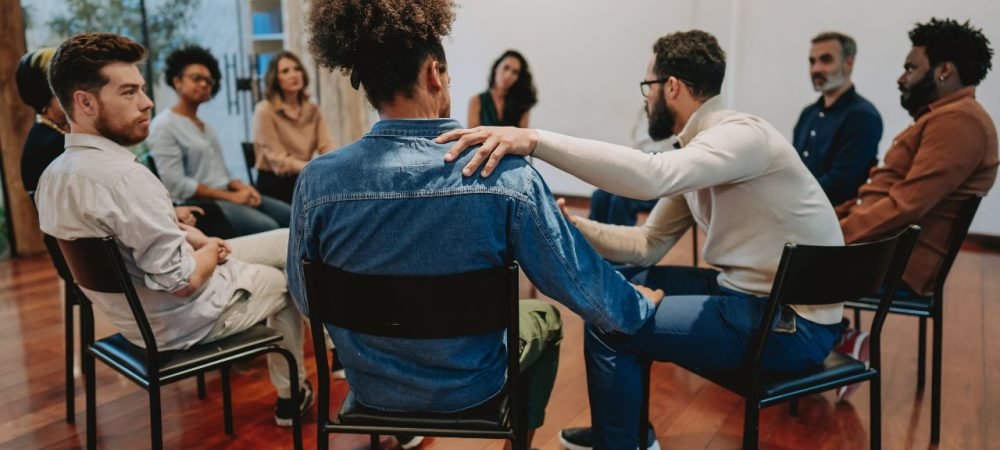 pessoa praticando como desenvolver inteligência emocional para aprimorar suas habilidades profissionais e pessoais